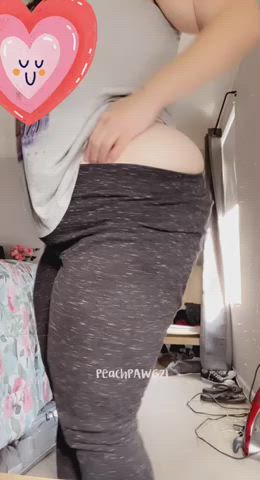 Can I arch my back and wiggle my thick ass in your face?