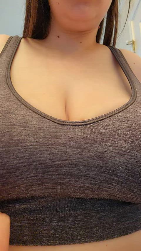 big tits boobs huge tits milf nsfw natural tits tits clip