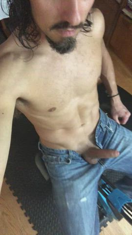 [40] Is it normal to workout in jeans?
