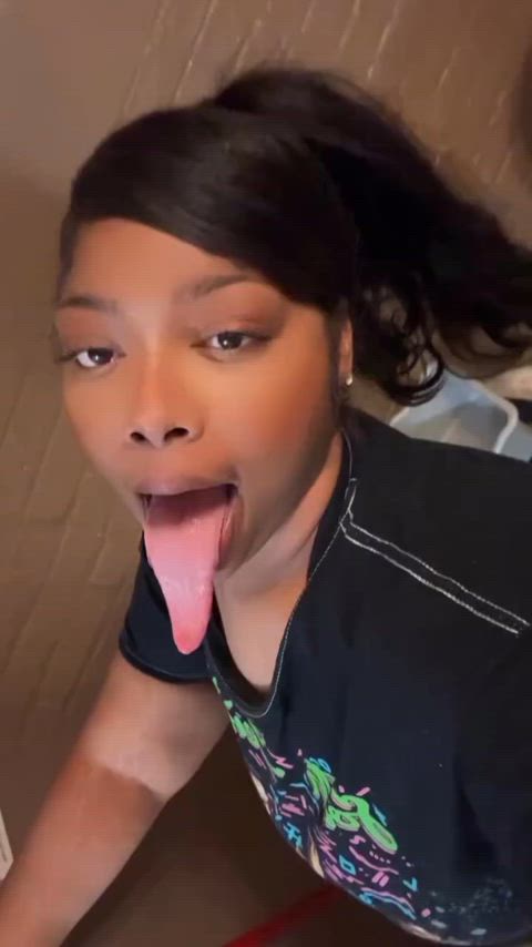 ebony long tongue tongue tongue fetish clip