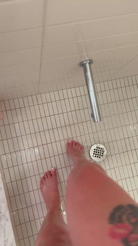 cleaning feet feet fetish shower clip
