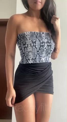 Do you like how short my skirt is? ?