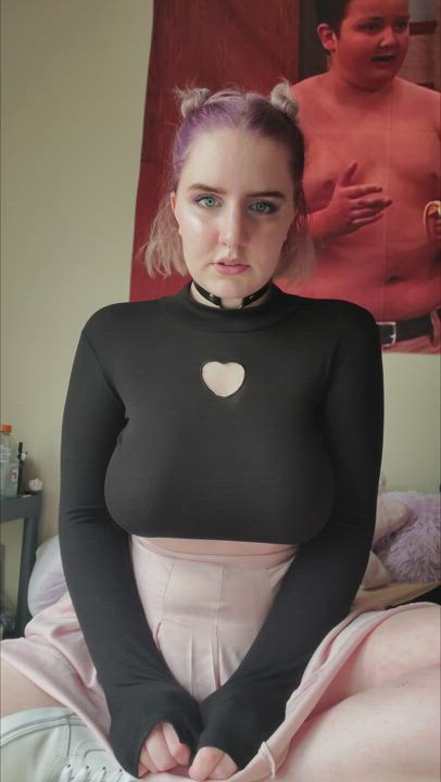 (OC) my tits could barely fit in my shirt ;)