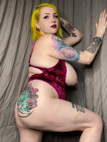 Big Tits Chubby Curvy Pale Tattoo clip