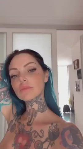 Bubble Butt Mirror Tattoo clip