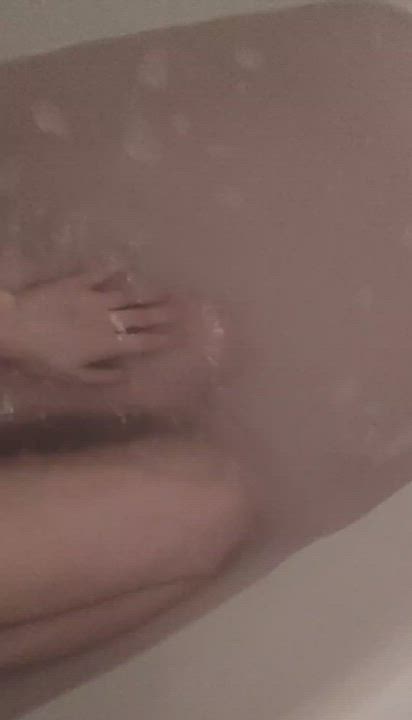 How many of you like to be naughty in the bath? ??