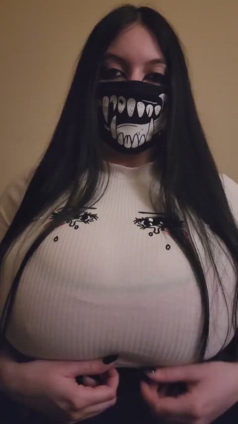 goth huge tits mask thick titty drop veiny white girl clip