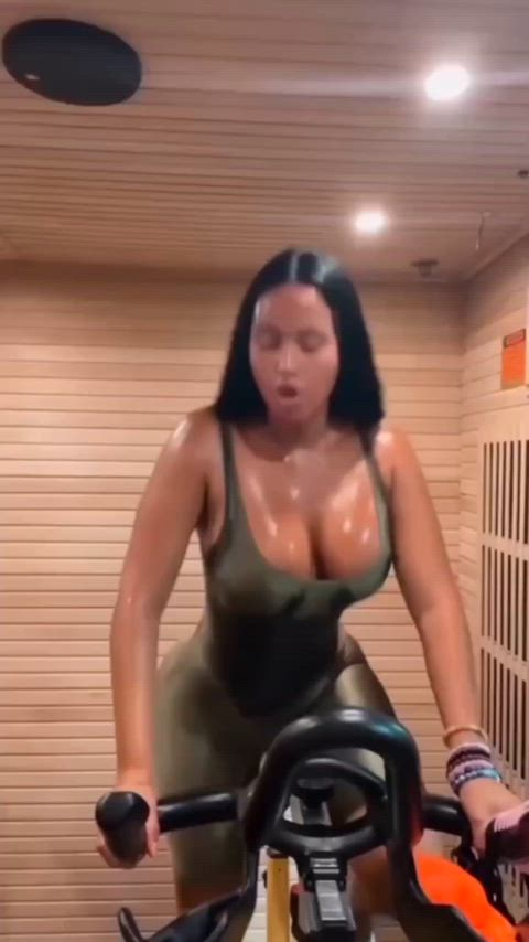 ebony solo sweaty sex workout clip