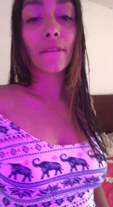 big tits brunette natural tits onlyfans tits webcam just-boobs clip