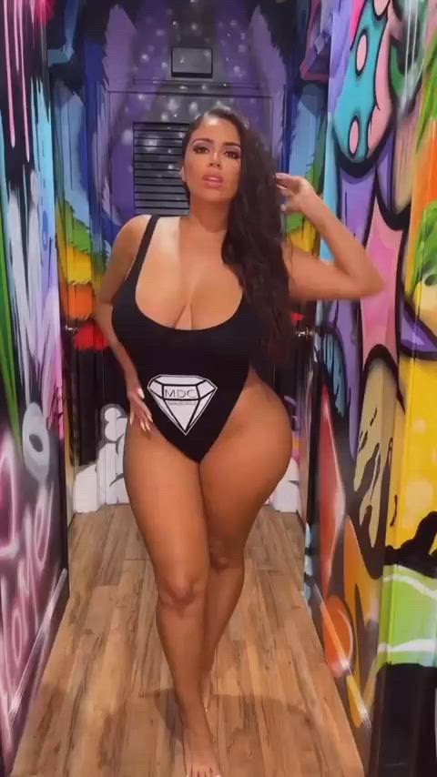 ass big ass big tits boobs booty brunette cute latina tits clip