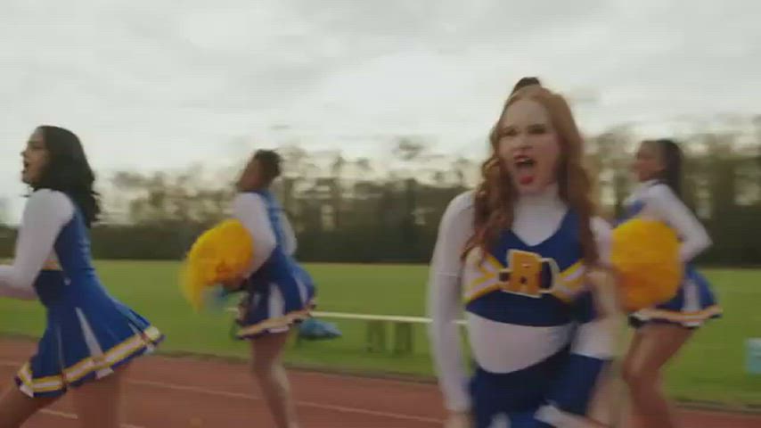 cheerleader madelaine petsch redhead clip