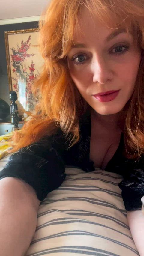 actress celebrity christina hendricks cleavage huge tits redhead clip