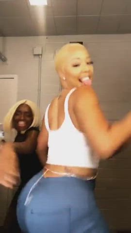 ass bubble butt twerking clip
