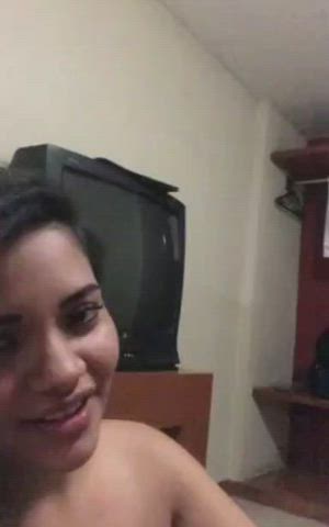 🔥🥰Slutty desi babe giving blowjob like a pro [must watch] [link in comment]