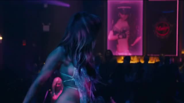 Jennifer Lopez - Hustlers - stripping at club (2/2)