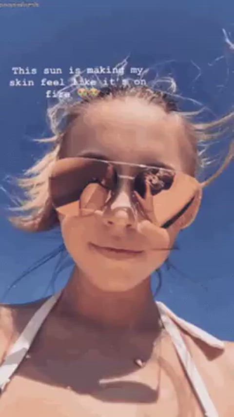 beach big tits bikini blonde bra celebrity selfie sydney sweeney celebs clip