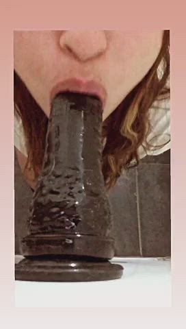 Dildo Oral Sex clip