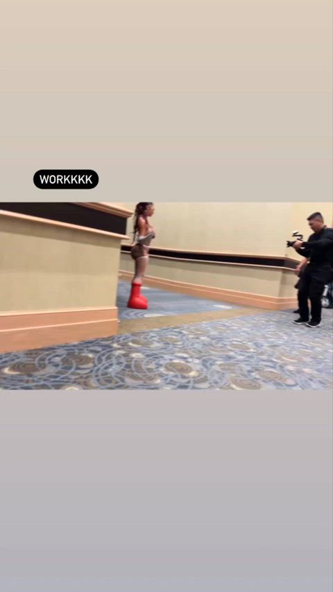 convention slave twerking clip