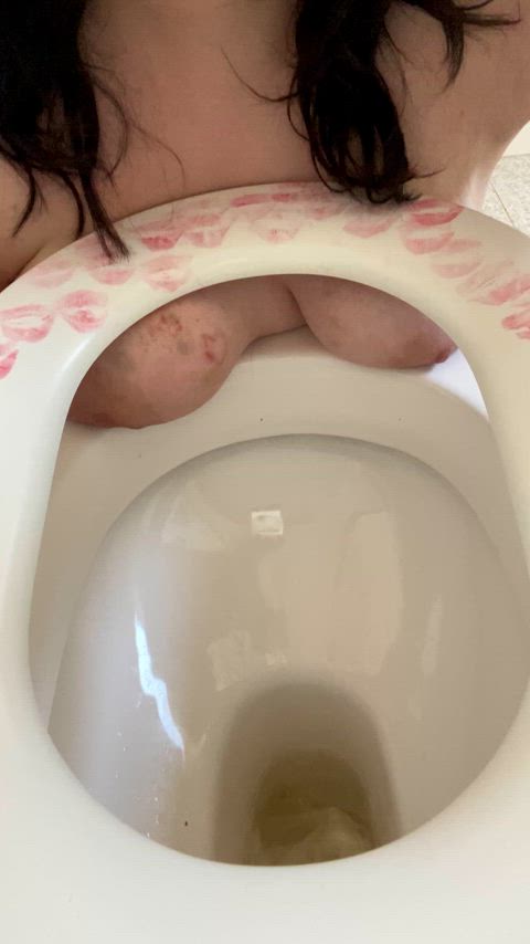 pee piss tits clip