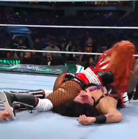 Becky Lynch ass from wm40