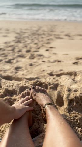 beach feet feet fetish massage toes clip