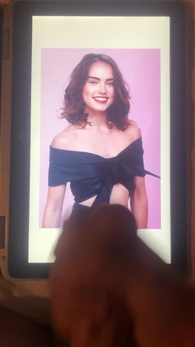 Daisy Ridley cumtribute