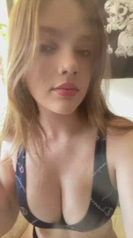 big tits bra cleavage cute lipstick selfie teen tiktok tits clip