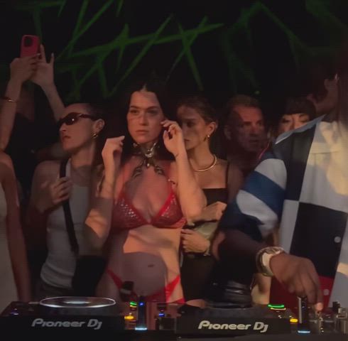 bikini katy perry tits clip