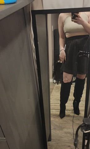 titty drop in some thigh highs 😋