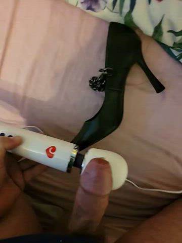 Cumming on shoes with vibrator