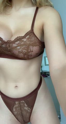 Decided to post a video of my Lingerie set this time