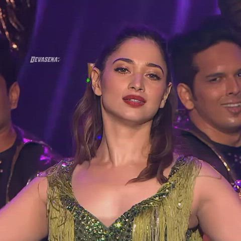 Tamanna Bhatia pits show in event