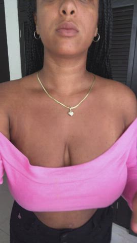 ebony latina tits clip