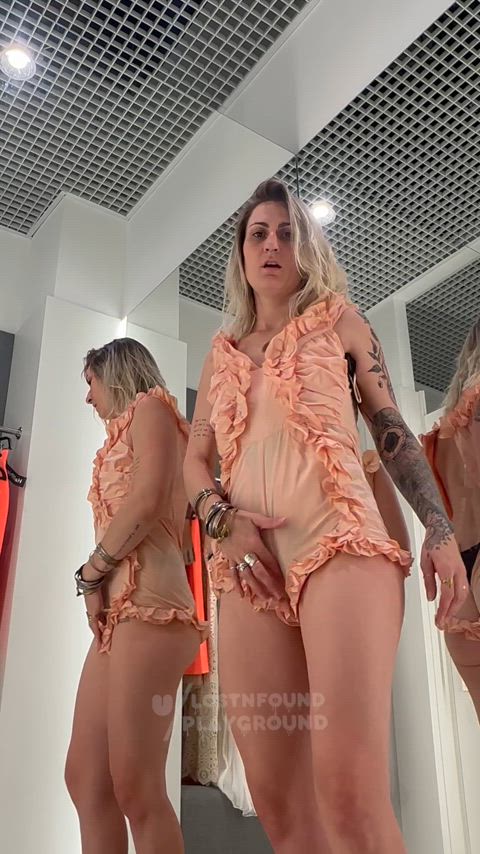 babe blonde camel toe changing room fansly onlyfans pussy voyeur amateur-girls hot-girls-with-tattoos