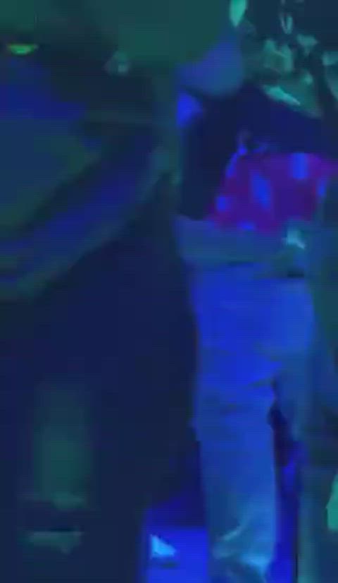 Blowjob in night club