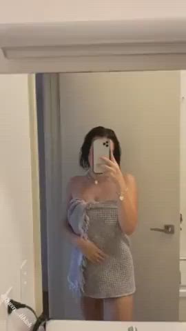 Amateur Bathroom Big Tits Busty Mirror Strip Towel clip