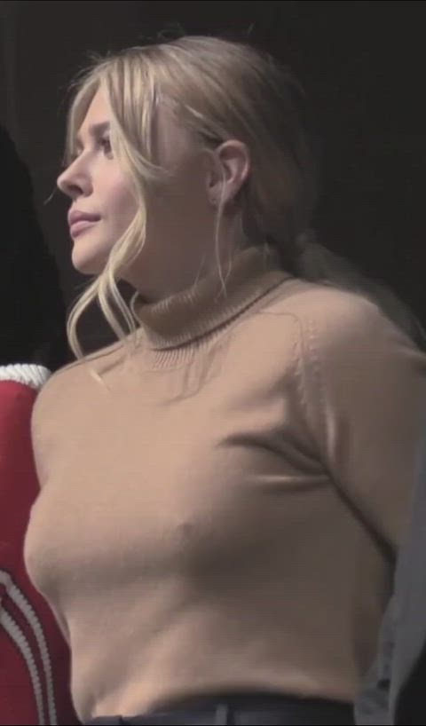 celebrity chloe pokies clip