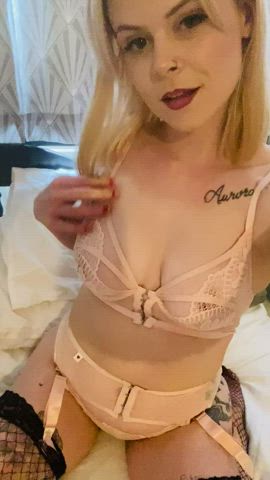 blonde nsfw onlyfans petite tits clip