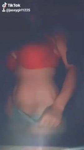 Flashing TikTok Tits clip