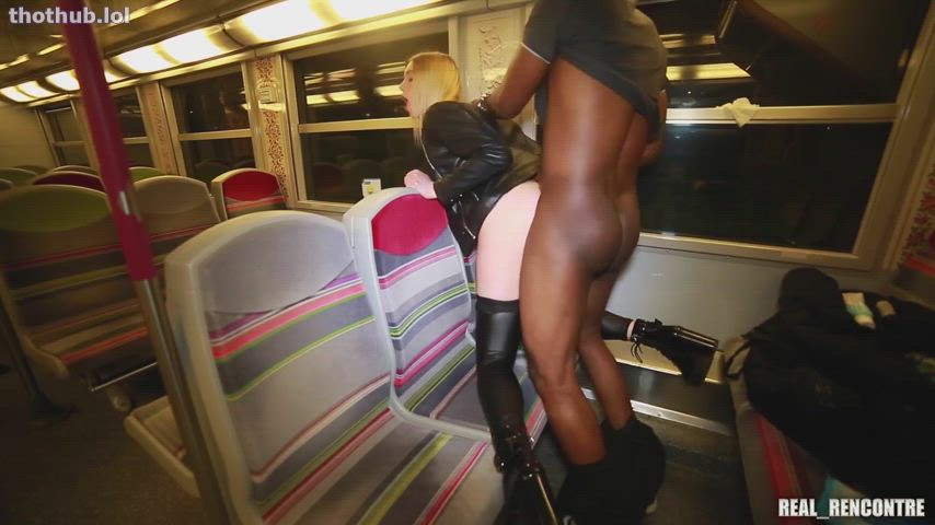 amateur bbc blonde brunette doggystyle public clip