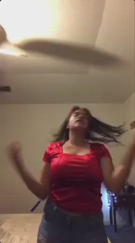 Big Tits Cute Dancing clip