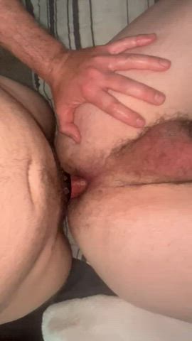 Stretching his hairy hole 👨🏼‍🤝‍👨🏻