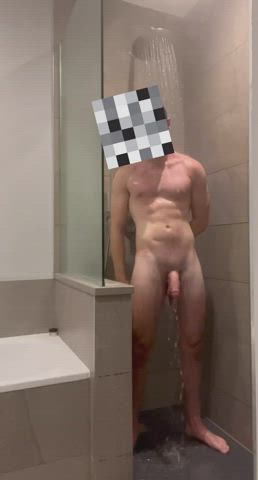 cock shower solo clip