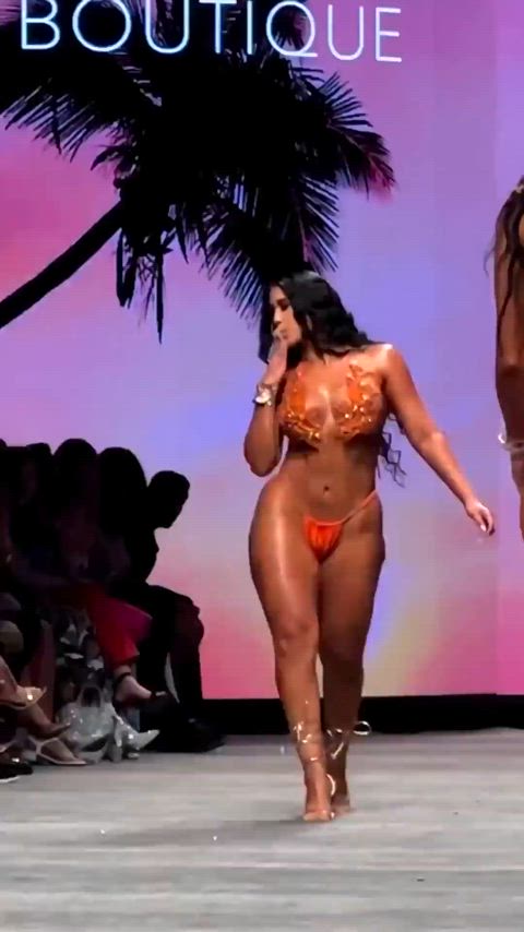 bikini latina thick clip