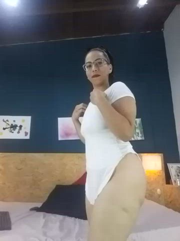 Big Ass Curvy Glasses Long Tongue clip