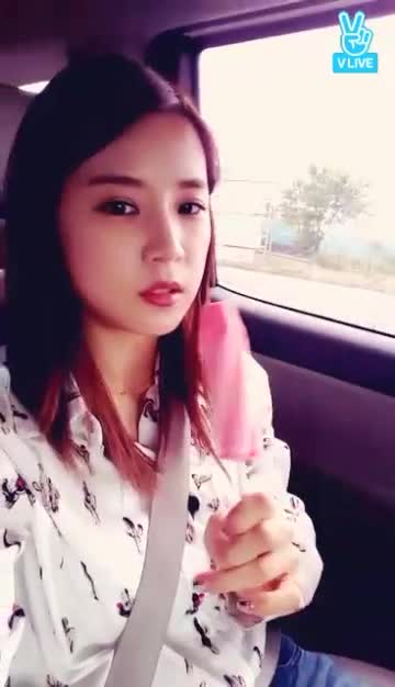160608 에이핑크 Apink 박초롱 Chorong Eating a Popsicle Subclip (9)