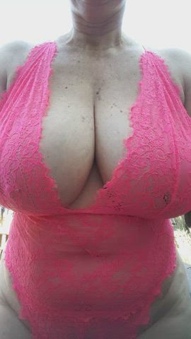 Outdoors in my pink lingerie showing off my big boobs ? xx 57yo (f) (OC) ??