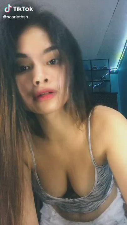 Filipina Nude TikTok clip