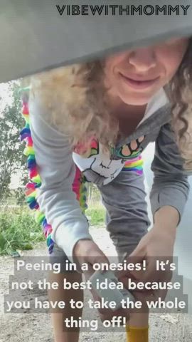 boobs manyvids onlyfans outdoor pee peeing piss pissing public clip