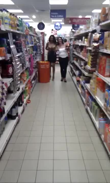 flashTopless @ Supermarket